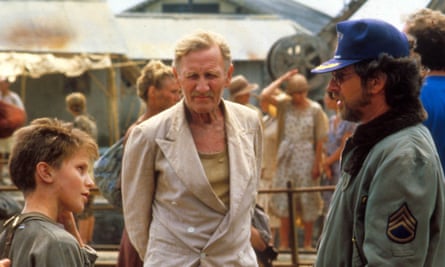 Colonial type … on the set of Empire of the Sun with co-star Christian Bale and director Steven Spielberg.