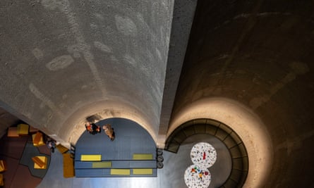 The industrial cadaver is the star of the show … a vertiginous concrete tube.