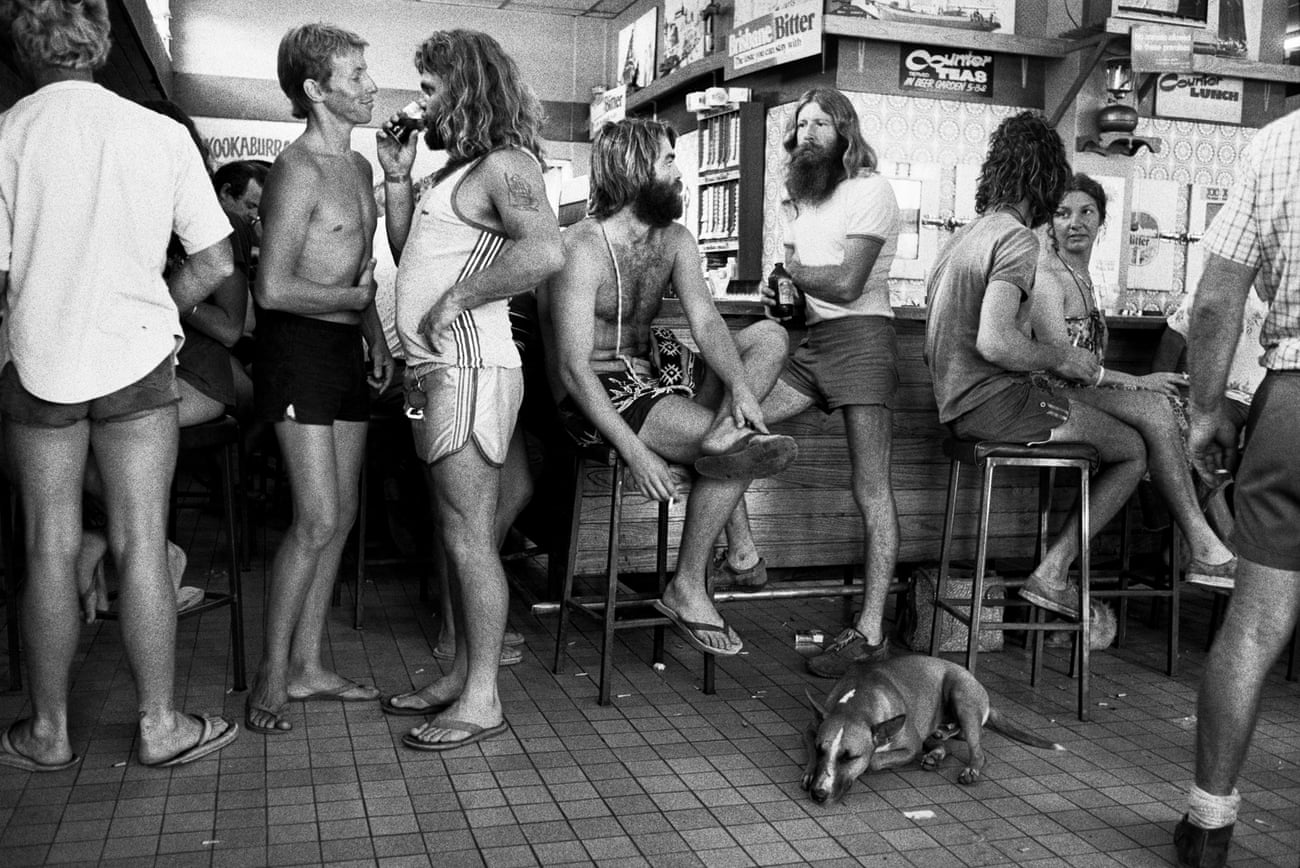 At the Pub, Brisbane, 1982. Photograph: Rennie Ellis/Rennie Ellis Archive