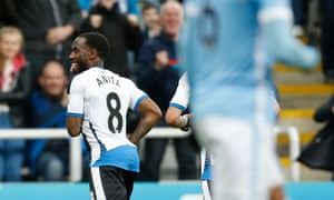 Vurnon Anita celebrates the equaliser.