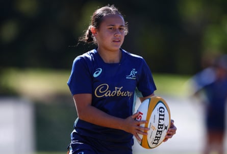 Waiaria Ellis trains with the Wallaroos