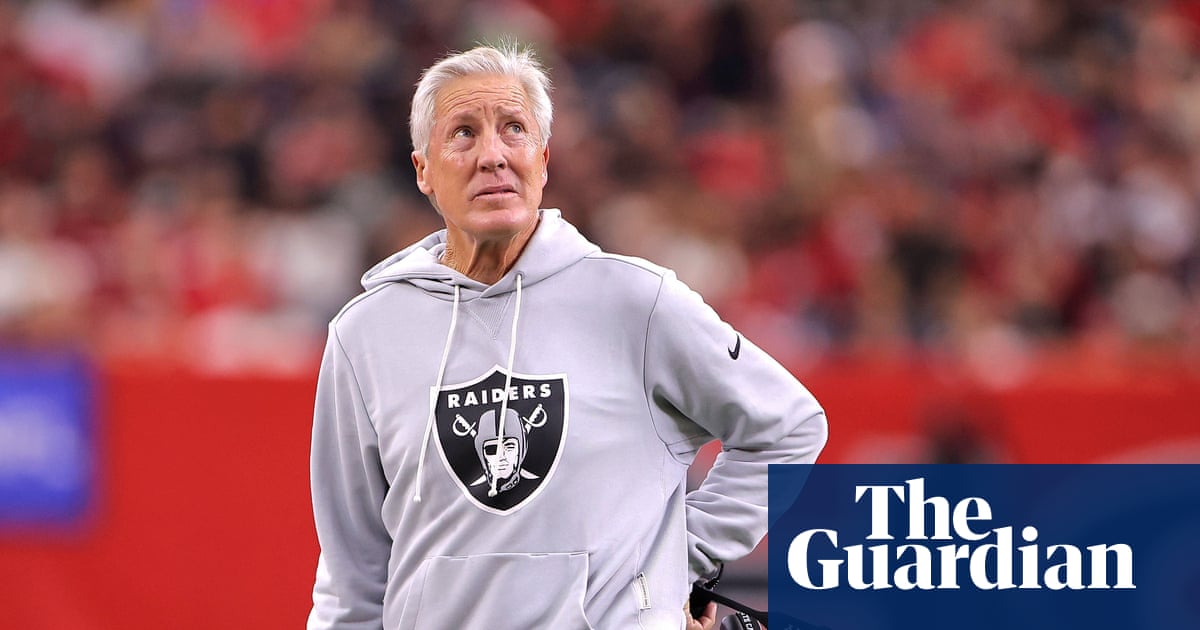 Raiders fire Pete Carroll after one season; Tom Brady to advise on new hire
