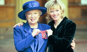 June Whitfield and her daughter Suzy Aitchison with her CBE at Buckingham Palace on 10 December 1998
