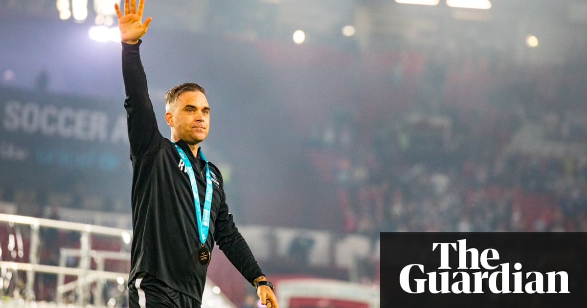 Robbie Williams 'selling soul to dictator Putin' in World Cup gig