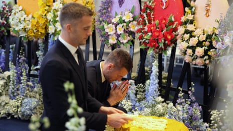 Leicester City players attend Vichai Srivaddhanaprabha's Bangkok funeral – video