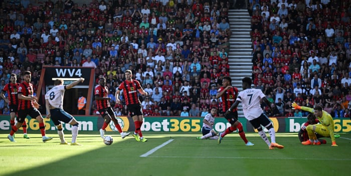 Martin Ødegaard gives the Gunners an early lead.