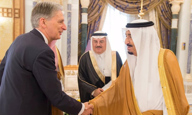 Philip Hammond and Salman bin Abdulaziz in Riyadh, Saudi Arabia