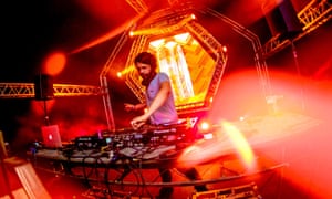 A DJ at the Noisily festival