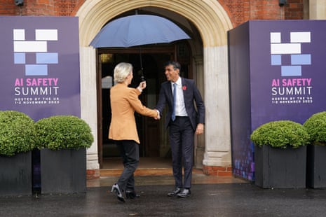 Rishi Sunak welcoming the president of the European Commission, Ursula von der Leyen, to the AI safety summit today.