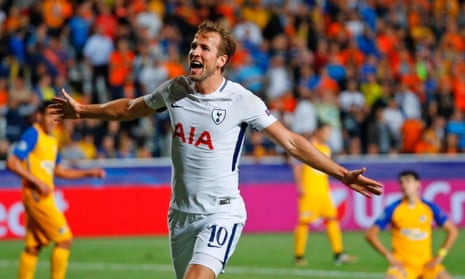 Tottenham Hotspur's English striker Harry Kane celebrates after scoring during the UEFA Champions League football match between Apoel FC and Tottenham Hotspur at the GSP Stadium in the Cypriot capital, Nicosia on September 26, 2017. / AFP PHOTO / JACK GUEZJACK GUEZ/AFP/Getty Images
