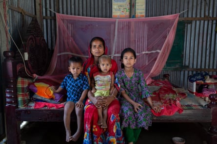 Shoneka Begum with her children