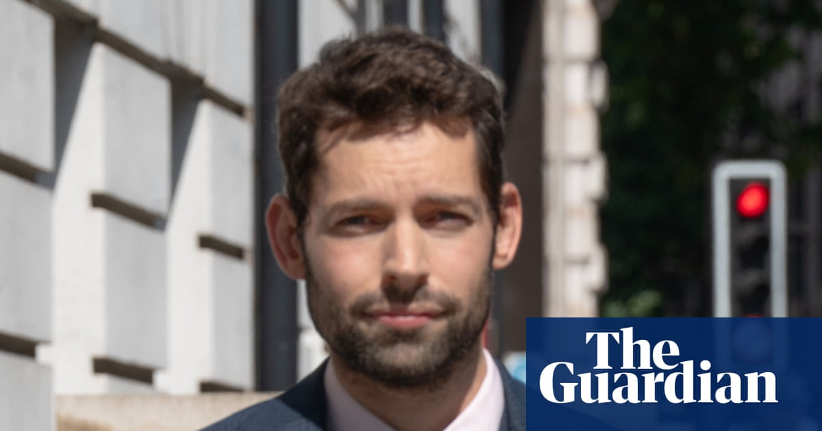 Met officer accused of sharing rape case footage is cleared of misconduct