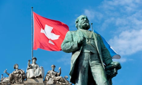 The statue of Alfred Escher has stood outside Zurich’s main train station for more than 100 years