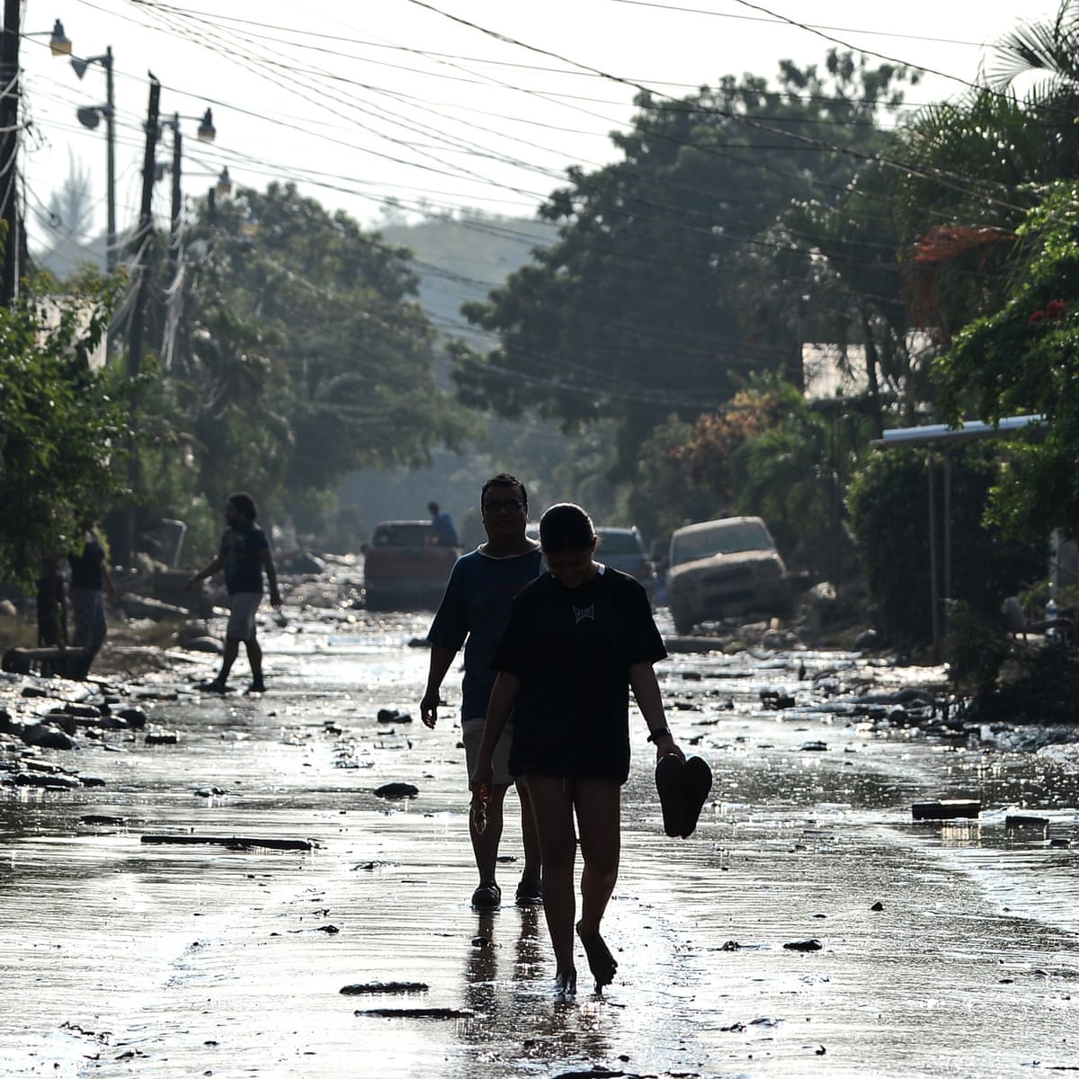 Everything buried in mud': Hurricane Eta's devastating blow to Honduras | Global development | The Guardian