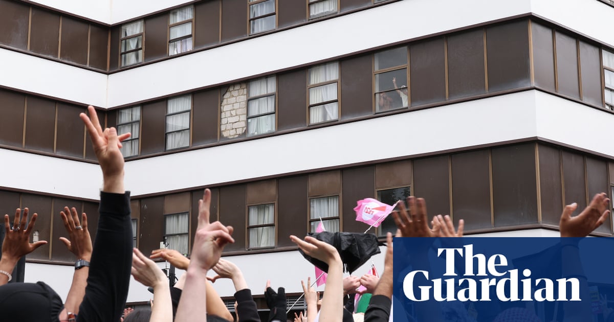 Number of asylum seekers housed in hotels up 8% in a year, Home Office data shows