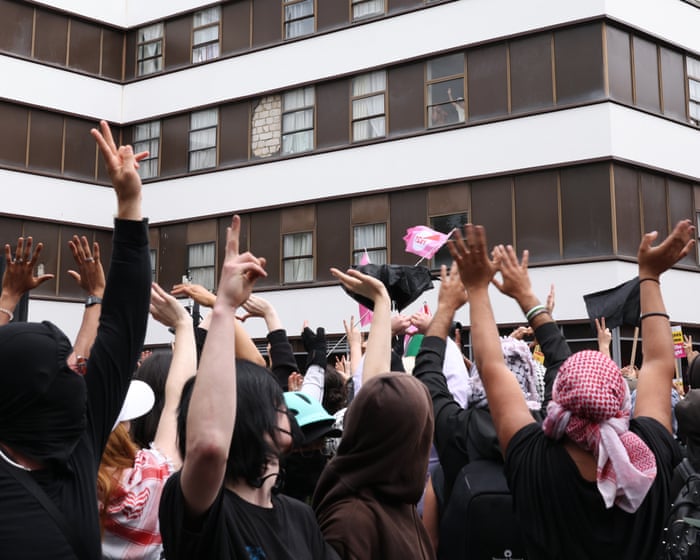 Number of asylum seekers housed in hotels up 8% in a year, Home Office data shows