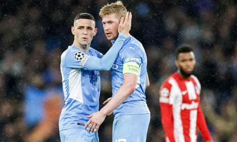 Phil Foden (left) set up Kevin De Bruyne for the game’s only goal.