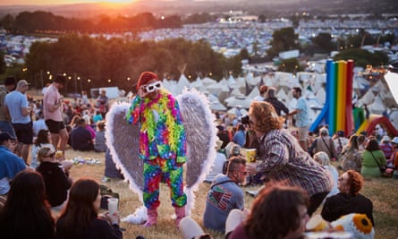 Rich Pelley as Elton John at Glastonbury