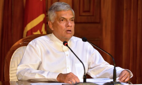 Sri Lankan Prime Minister Ranil Wickremesinghe speaks during a press conference in Colombo on April 21, 2019.