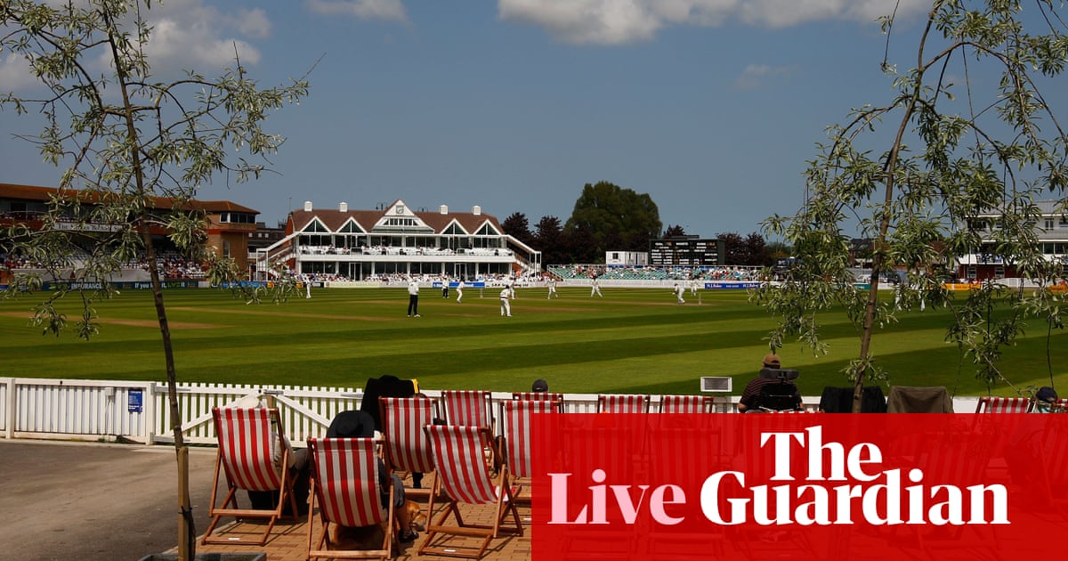 County cricket: Somerset v Yorkshire, Warwickshire v Essex – live!