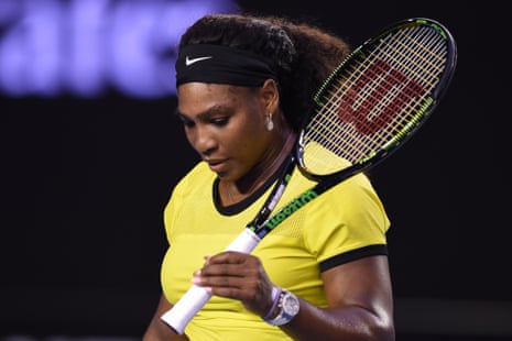 Serena Williams loses the first set with 23 errors.