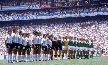 The Argentina and West Germany teams line up before the 1986 World Cup final.