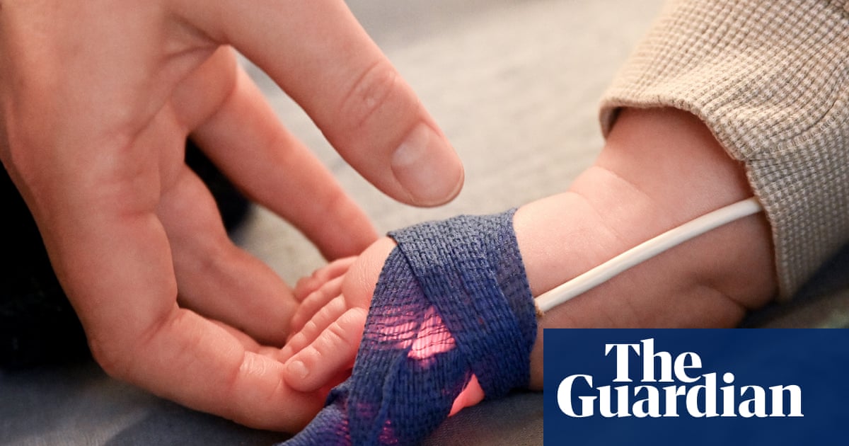 Pregnant women and older people in England offered RSV vaccine on NHS Pregnant women and older people in England offered RSV vaccine on NHS