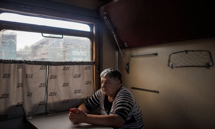 Nina Stepanova from Bakhmut, boards a train during an evacuation effort from war-affected areas of eastern Ukraine, in PokrovskNina Stepanova, 72, from Bakhmut, boards a train to Dnipro and Lviv during an evacuation effort from war-affected areas of eastern Ukraine, as Russia’s attack on Ukraine continues, in Pokrovsk, Ukraine, August 5, 2022. REUTERS/Alkis Konstantinidis