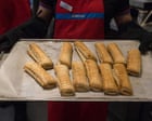 Greggs alza il prezzo del roll di salsiccia a £1,35 per far fronte ai costi crescenti