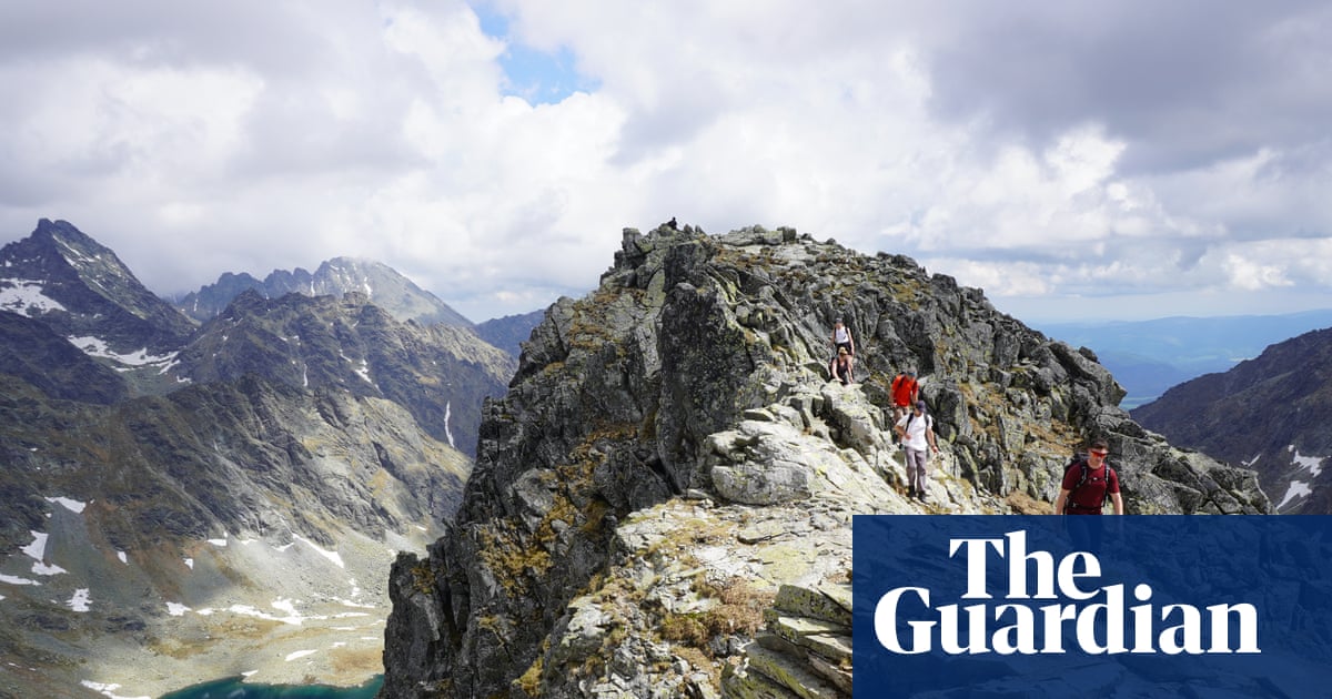 ‘Los seres humanos estamos diseñados para conectarnos al éter emancipado’: senderismo comunitario en los Altos Tatras de Eslovaquia | ocio en eslovaquia ‘Los seres humanos estamos diseñados para conectarnos al éter emancipado’: senderismo comunitario en los Altos Tatras de Eslovaquia | ocio en eslovaquia