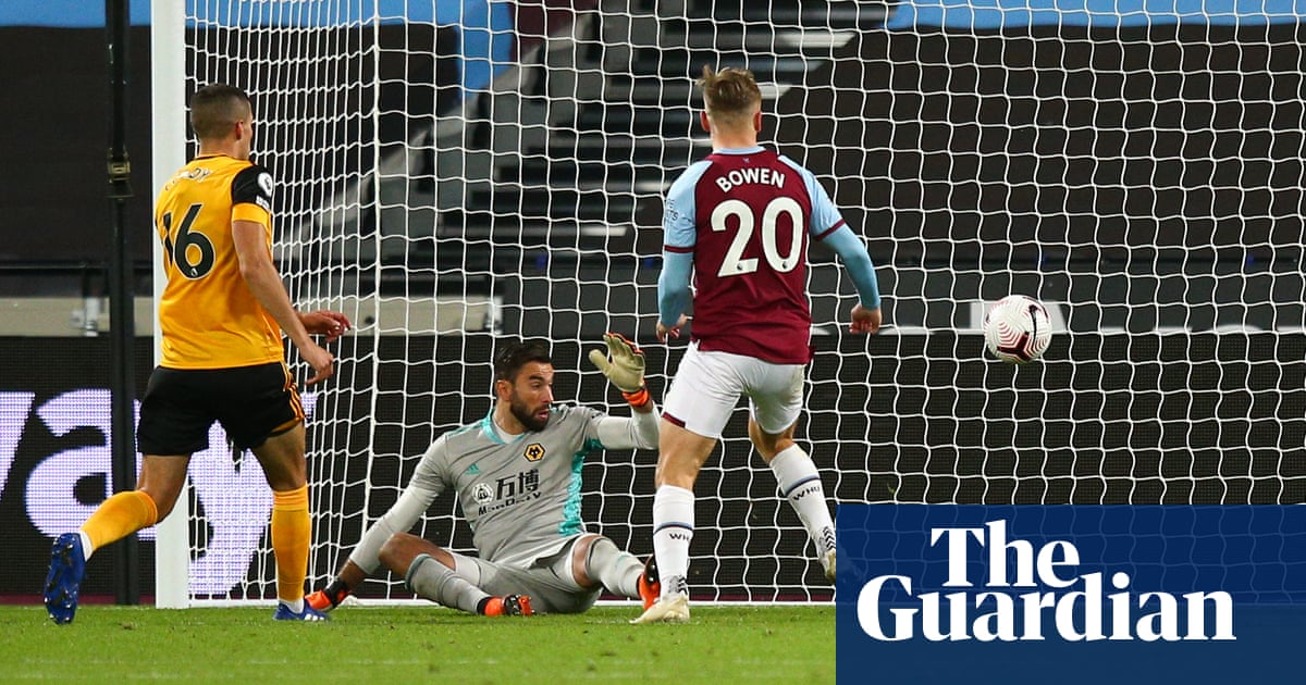 Jarrod Bowen fires double as West Ham sweep Wolves aside