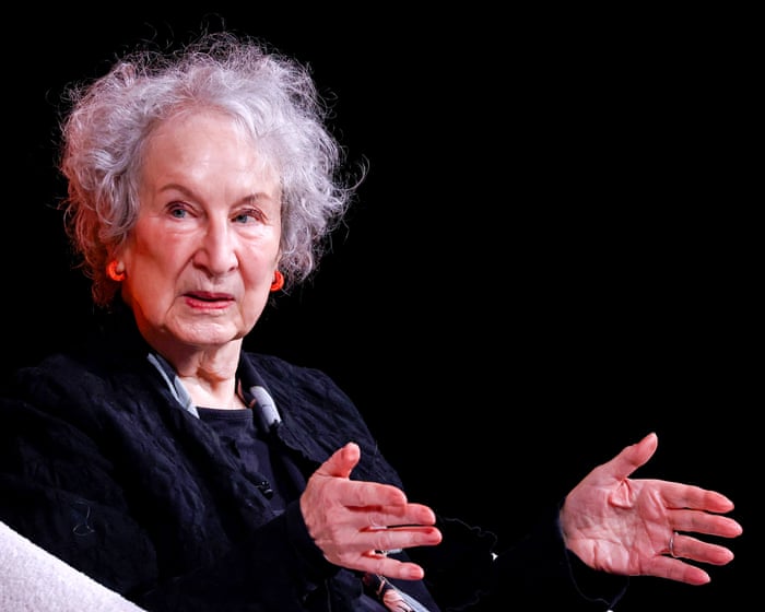 Margaret Atwood releases short story critiquing book bans in Canada