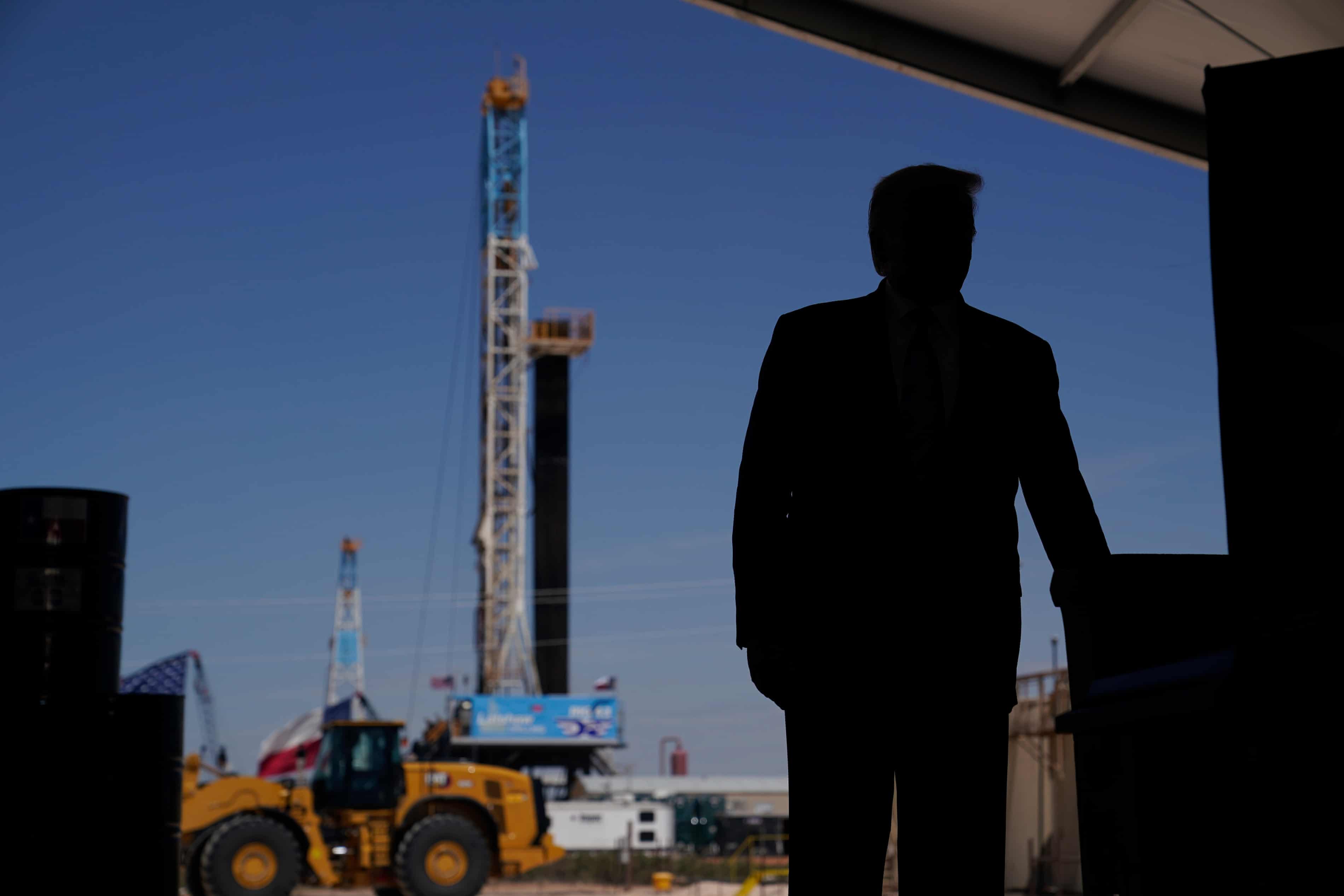 Trump donor Jeff Hildebrand, fined for pollution, leads a fight to end methane emission penalties (theguardian.com)