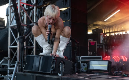 Amy Taylor of Amyl and the Sniffers on stage