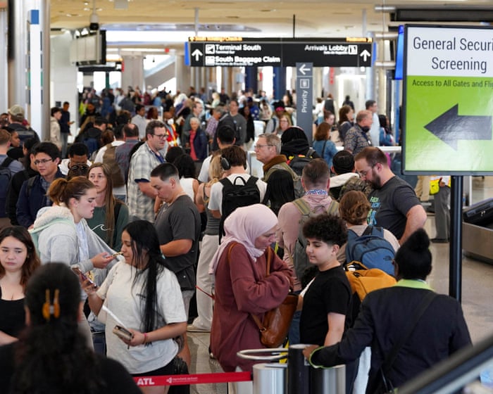 Bill to fund US homeland security fails again as concern grows about airport lines