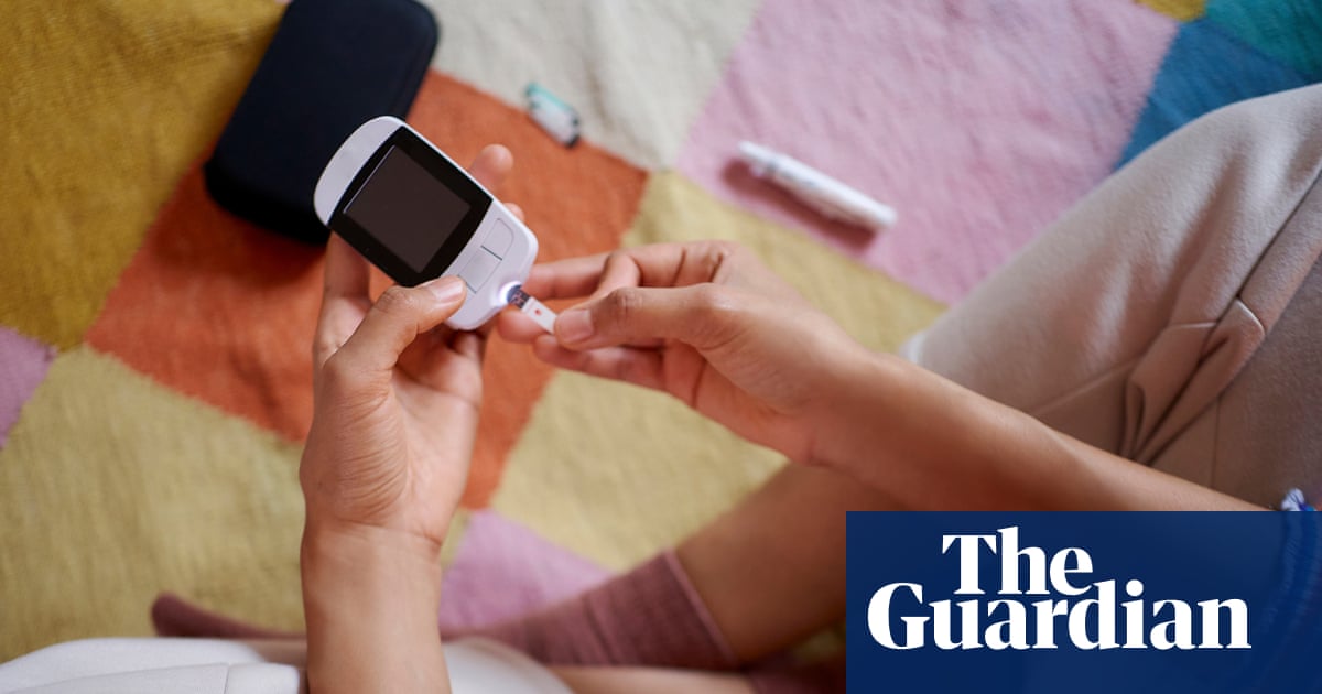 Menschen ohne Diabetes überwachen ihren Blutzuckerspiegel mit teuren ...