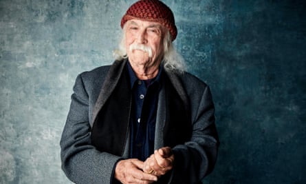 David Crosby: David Crosby, İsmimi Hatırla filminin tanıtımı için bir portre için poz veriyor