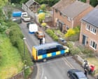 Homem e ex-parceira morrem em explosão após invasão de casa em Bristol