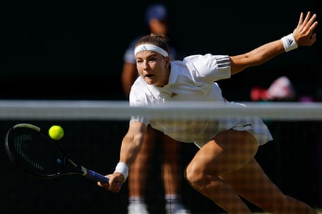 Muchova stretches to return to Osaka