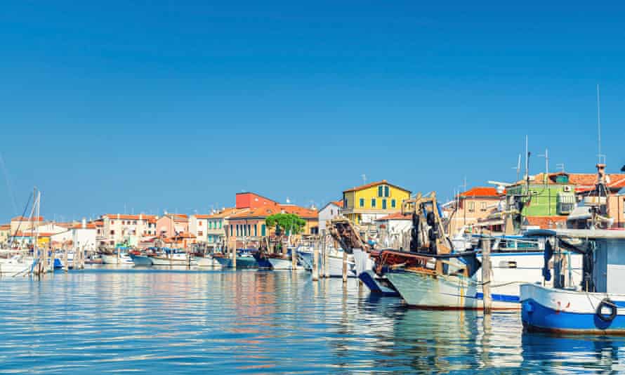 Lagoon island hopping, Venice