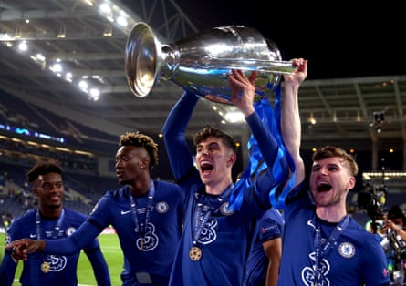 Havertz lifts the Champions League trophy in 2021