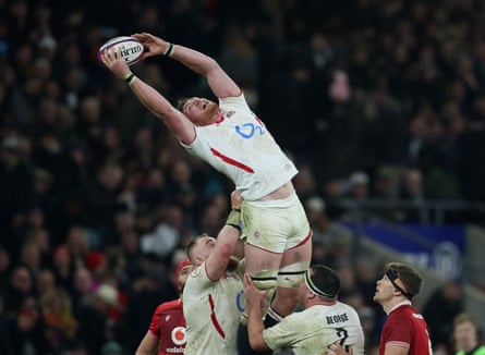 Ollie Chessum in action during a lineout
