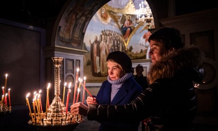 Worshippers attend an Othordox Easter ceremony at the Kyiv Pechersk Lavra on Saturday