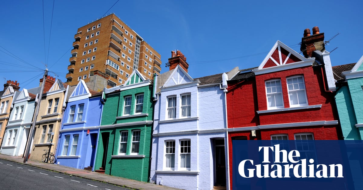 UK house prices rose unexpectedly in October, index shows