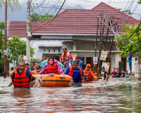When north and south winds collide, torrential rain falls in south-east Asia