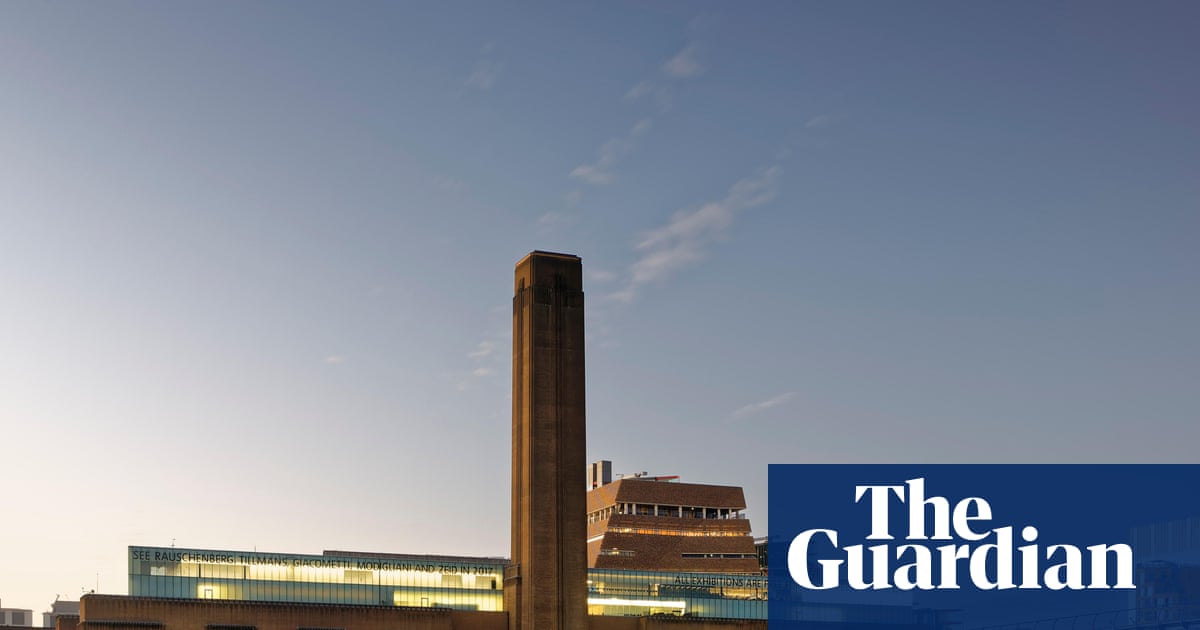 French boy thrown from Tate balcony has ‘smile back’ after hospital release | UK news French boy thrown from Tate balcony has ‘smile back’ after hospital release | UK news