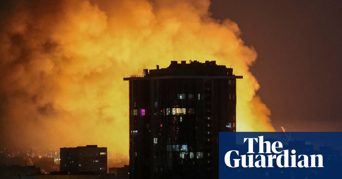 Russian drone attack on Kyiv injures 14, triggers multiple fires, mayor says