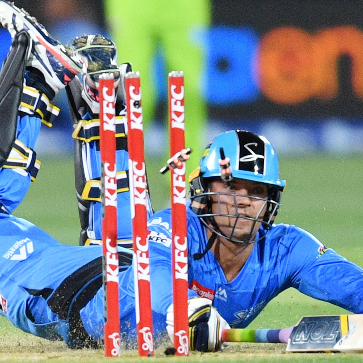 Sportwatch Strikers In l Choke Reds Run Riot Waratahs Lose As It Happened Australia Sport The Guardian Sportwatch Strikers In l Choke Reds Run Riot Waratahs Lose As It Happened Australia Sport The Guardian