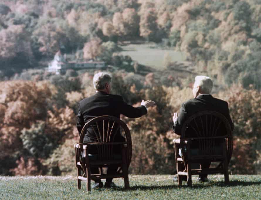 Bill Clinton (left) and Boris Yeltsin in the US in 1995.