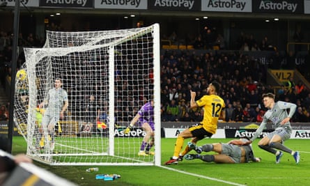 Matheus Cunha scores Wolves’ second goal from close range against Everton